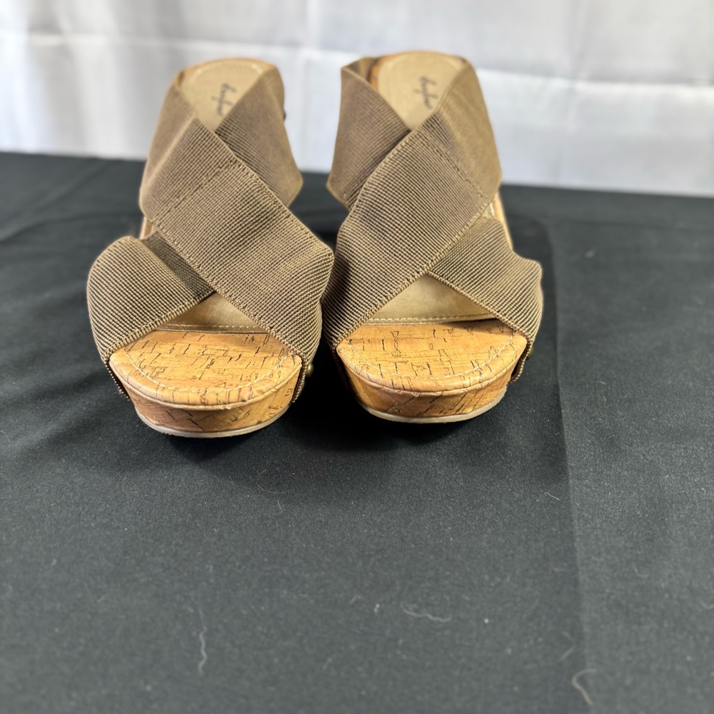 Curfew olive green Crisscross Cork Platform Wedges 9